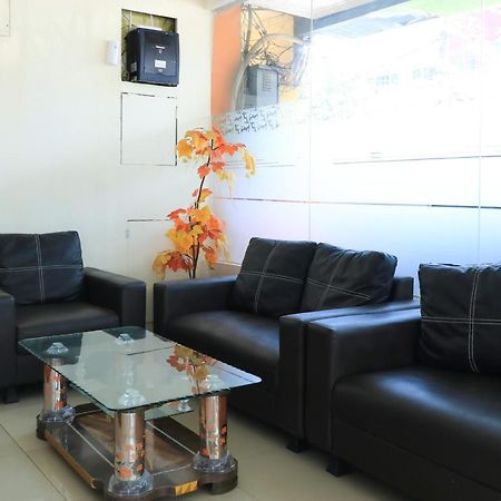 Al-Badar Hotel Syariah Makassar Ngoại thất bức ảnh