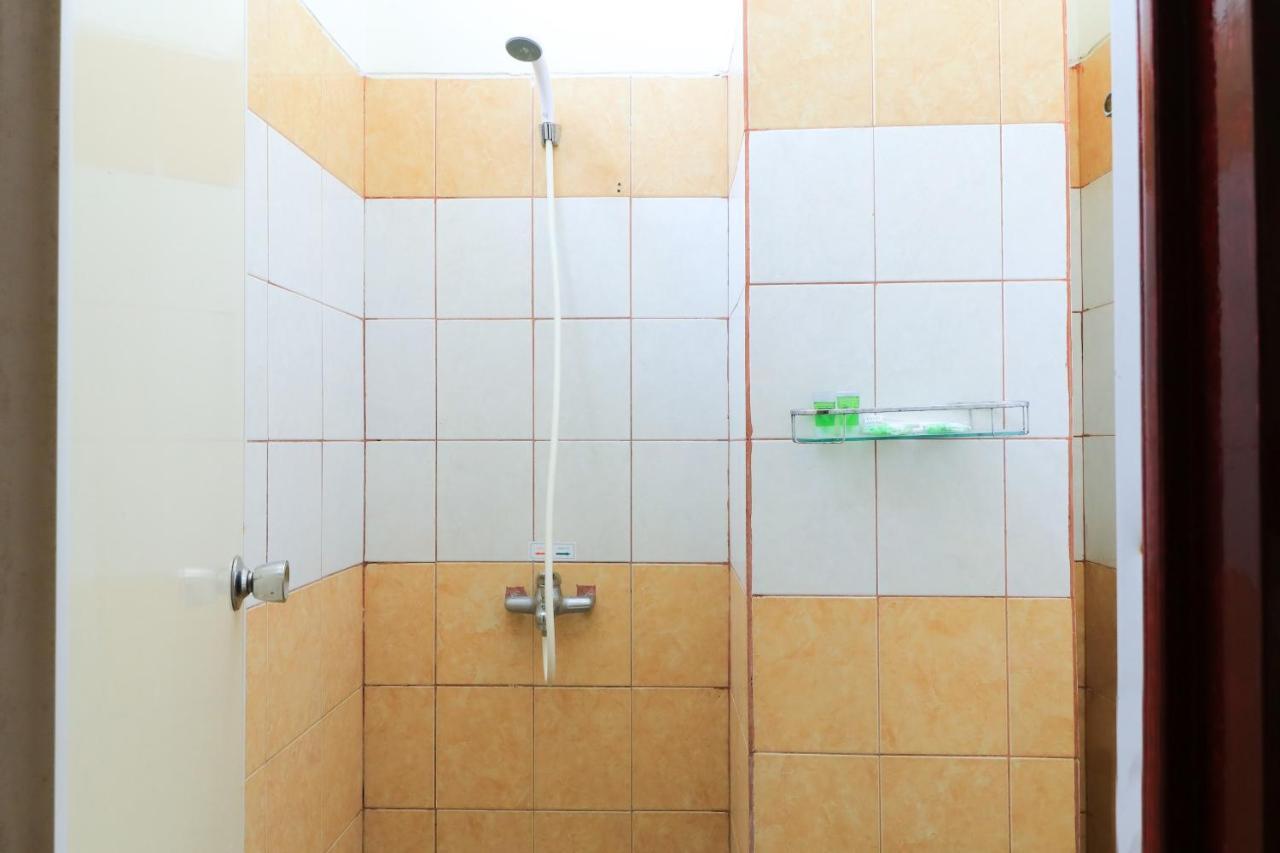 Al-Badar Hotel Syariah Makassar Ngoại thất bức ảnh