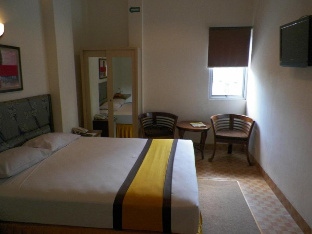 Al-Badar Hotel Syariah Makassar Ngoại thất bức ảnh